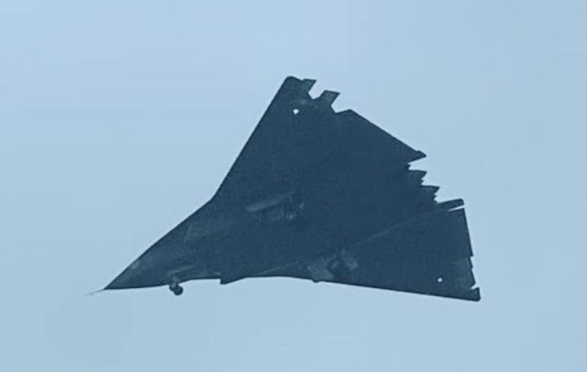 美国终于承认了：歼-36是六代机，中国六代机研发已遥遥领先美军
